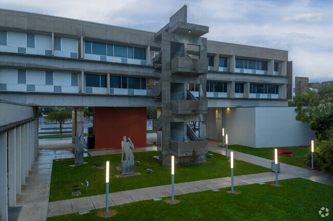 School for Advanced Studies Kendall Campus lecture rooms.