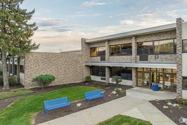 Lakeside Middle School is one of the FWCS serving neighborhood children in Fort Wayne.