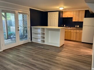 500 Meadow Hall Dr Unit 500, Rockville, MD 20851