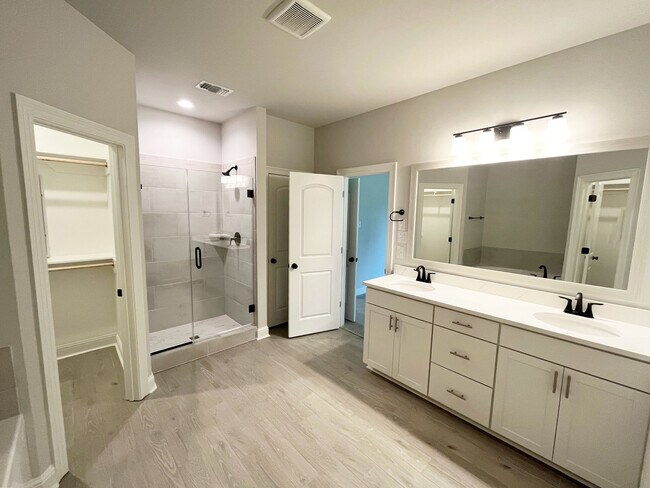 12164 Parc Aux Chenes Parc, Gulfport, MS 39503 - photo 7