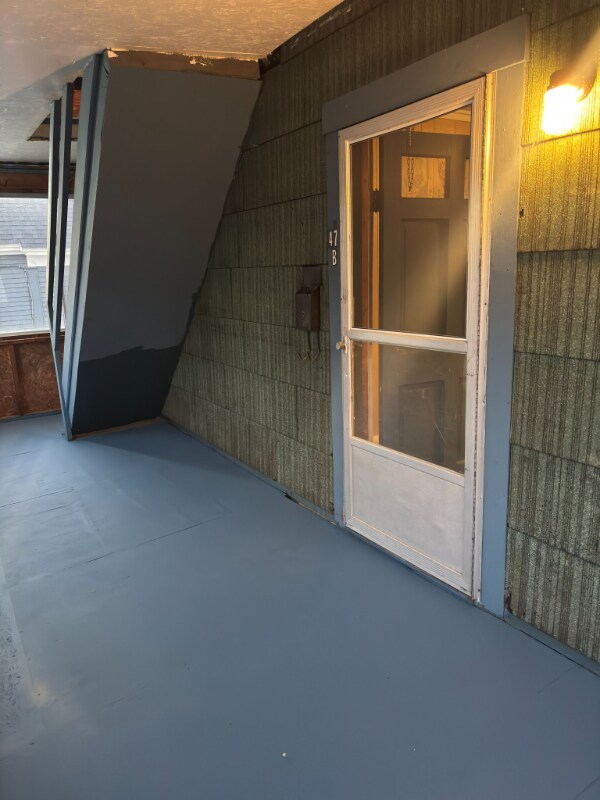 47 Elkins St, Franklin, NH 03235 - photo 2