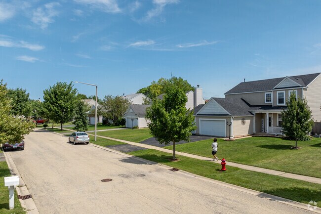 Sidewalks in Crystal Lawns provide convenient running paths for residents.
