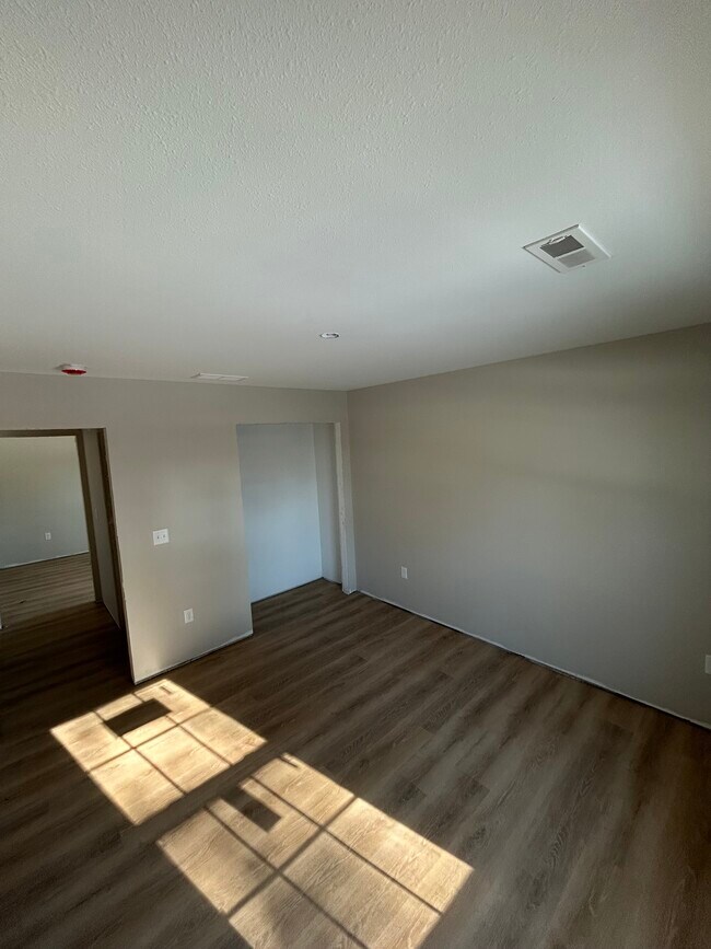 304 Jennifer, Germantown, IL 62245 - photo 4