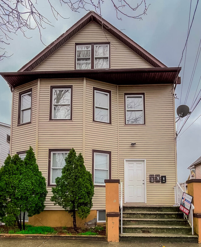 230 Union Ave, Paterson, NJ 07502