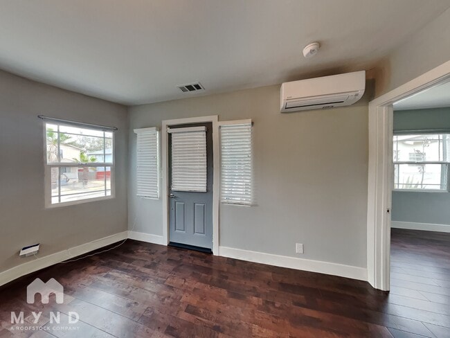 1078 16th St, Oakland, CA 94607 - photo 3