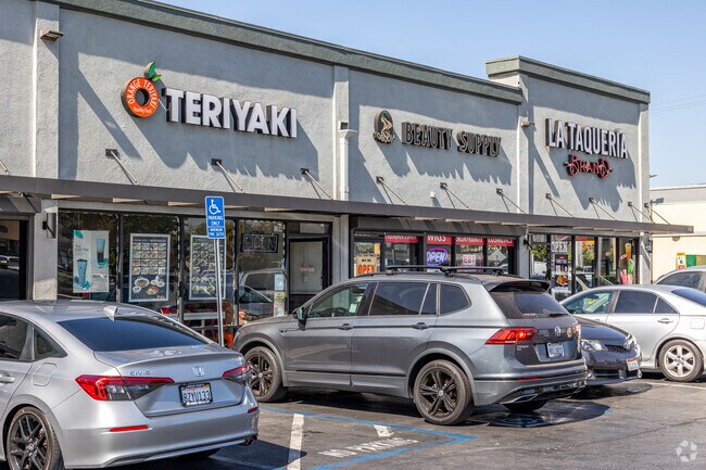 Retail and restaurants are scattered throughout DeForest Park.