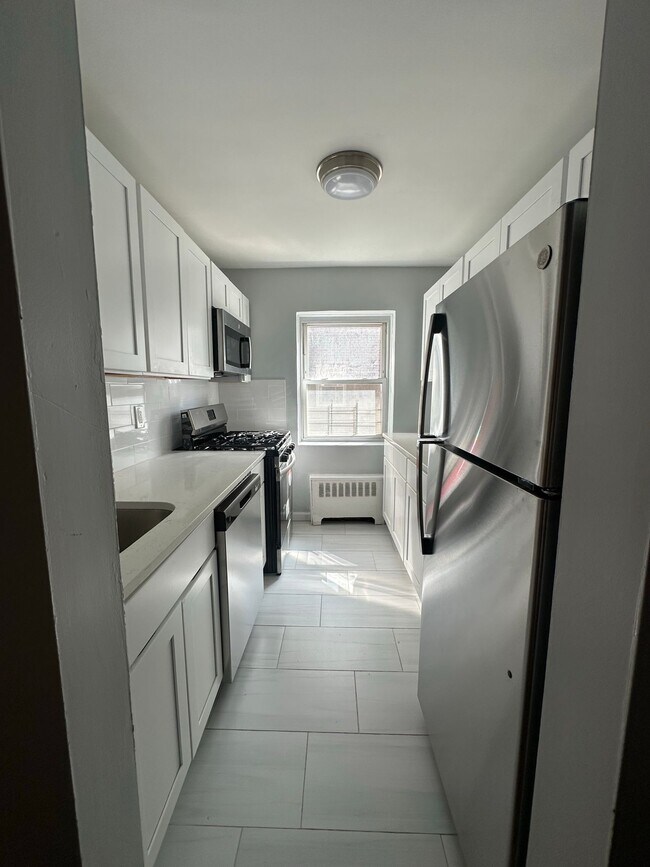 Riverside Terrace, West New York, NJ 07093 - photo 2