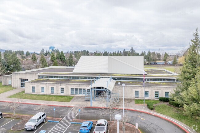 SweetBriar Elementary school serves grades 1-6 in the Beaver Creek neighborhood.
