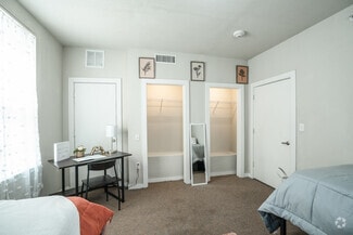 1482 Seale Ave, Kingsville, TX 78363