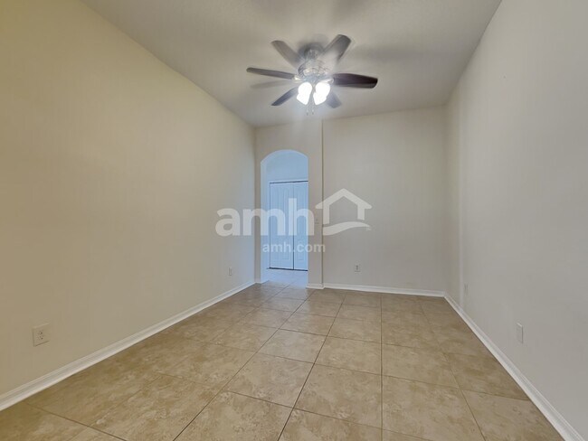 1511 Emerald Hill Way, Valrico, FL 33594 - photo 6