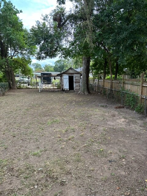 2043 Levin St, Alexandria, LA 71301 - photo 7