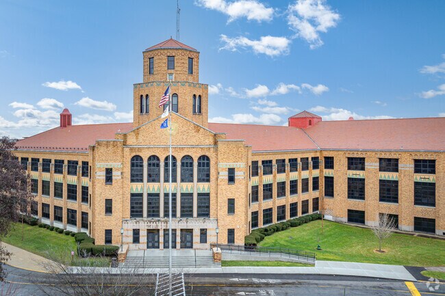 Maine East High School earns an A rank for Maine Township High School District near Niles.