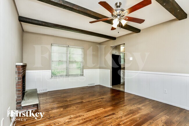 14035 Invicta Dr, Florissant, MO 63034 - photo 7