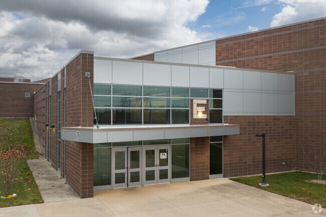 Eastern High School, Entrance.