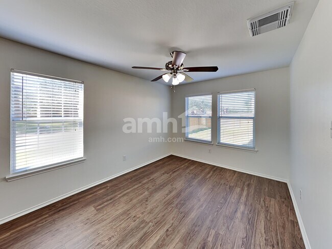 20930 Baronsledge Ln, Katy, TX 77449 - photo 7