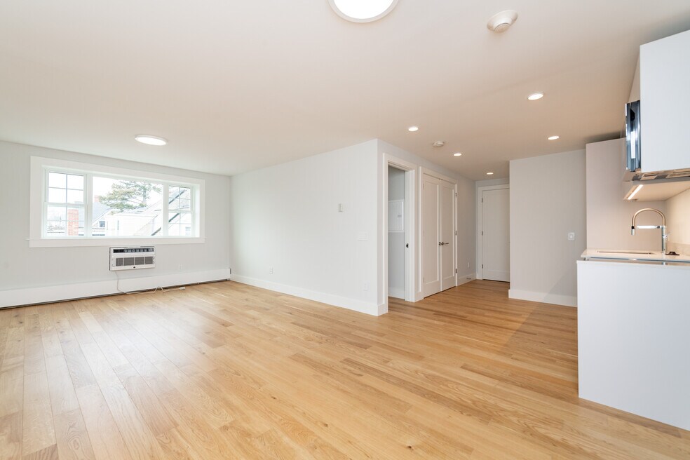 170 Summer St unit 4, Somerville, MA 02143 - photo 1