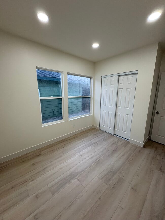 228 W Colorado Blvd, Monrovia, CA 91016 - photo 3