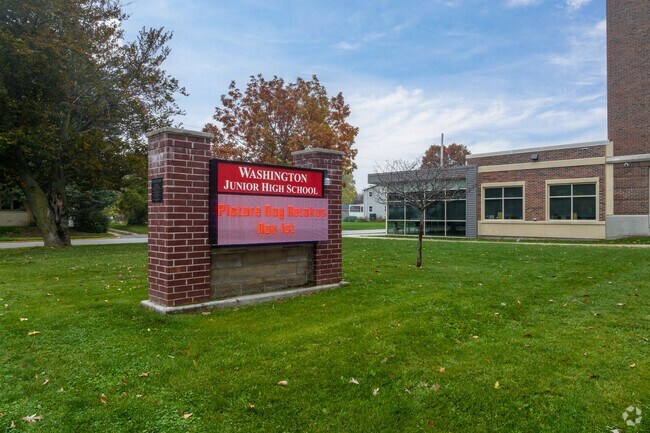 Washington Junior High School provides a critical step in Broadway children's education.