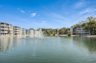 1 E Lake Shore Dr, Cincinnati, OH 45237