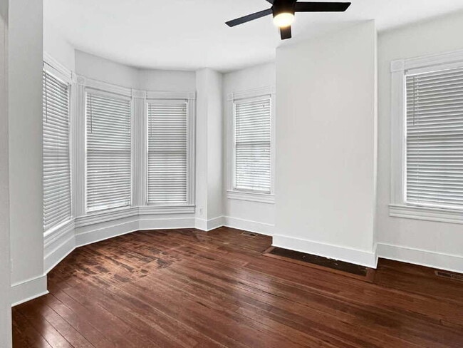 1313 Whitaker St unit D, Savannah, GA 31401 - photo 4