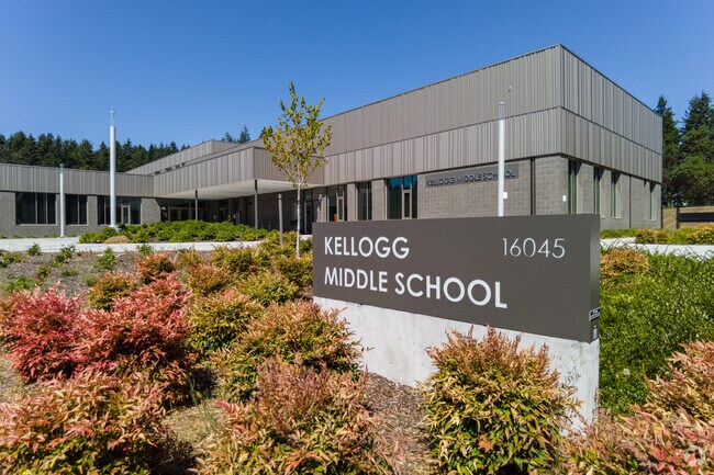 Kellogg Middle School offers after-school programs and earns an A rating.