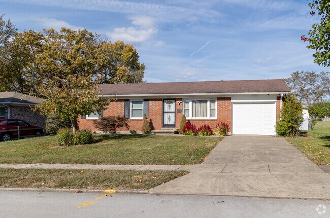 The majority of Stoneybrook-Brigadoon houses are clad in brick.