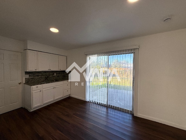 5331 Bakersfield St, San Antonio, TX 78228 - photo 7