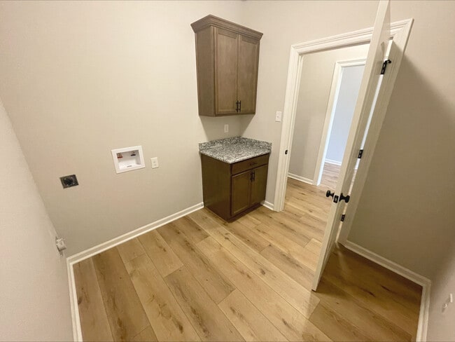 2104 Hayes Ave, Port Allen, LA 70767 - photo 3