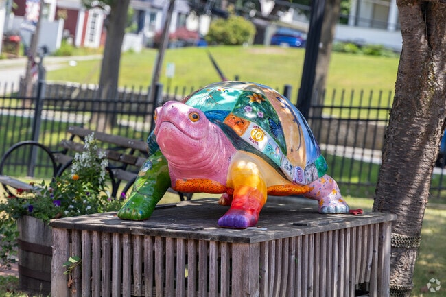 Pawling celebrates artists and local beauty in the center of town.