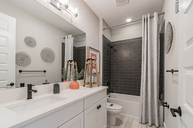 10012 Canaveral Cir unit 38529424, Sarasota, FL 34241 - photo 5