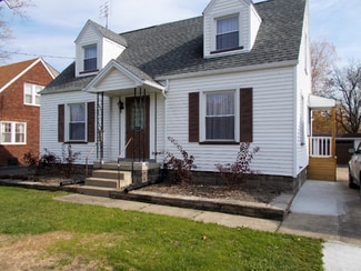 25 Trumbull Ave SE, Warren, OH 44483