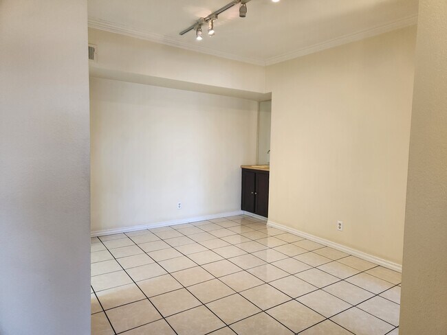 1020 E Washington Ave unit 105, Escondido, CA 92025 - photo 5