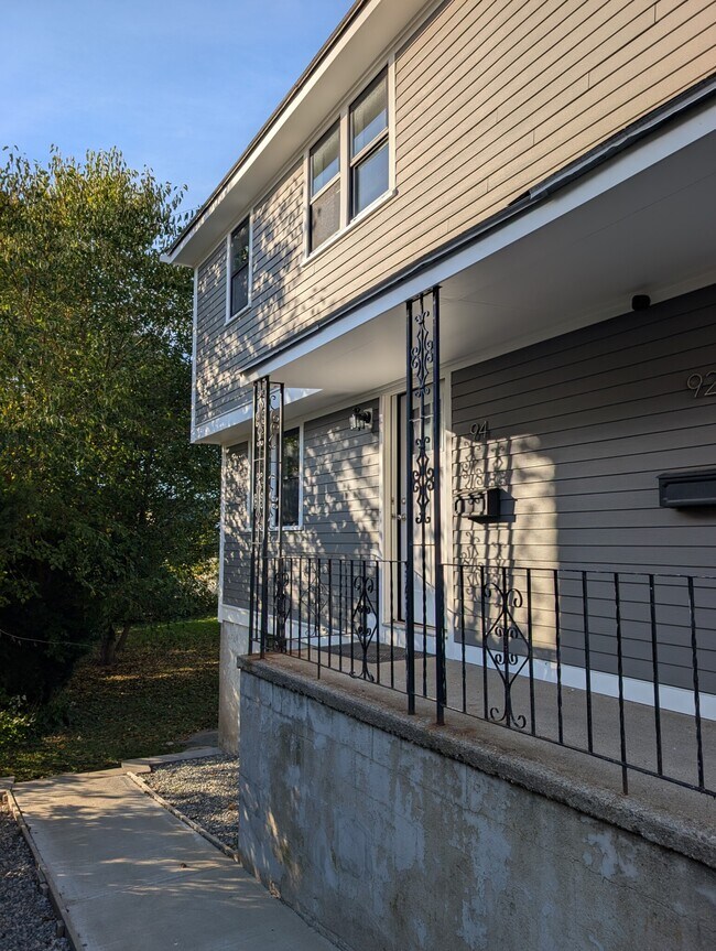 94 North St, Somerville, MA 02144