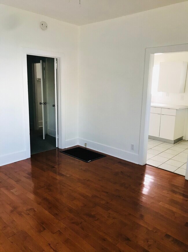 1234 17th St unit Front, Santa Monica, CA 90404 - photo 3