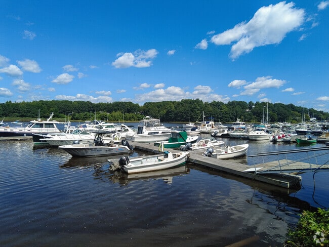 Boating is a common activity on Cousins Island.