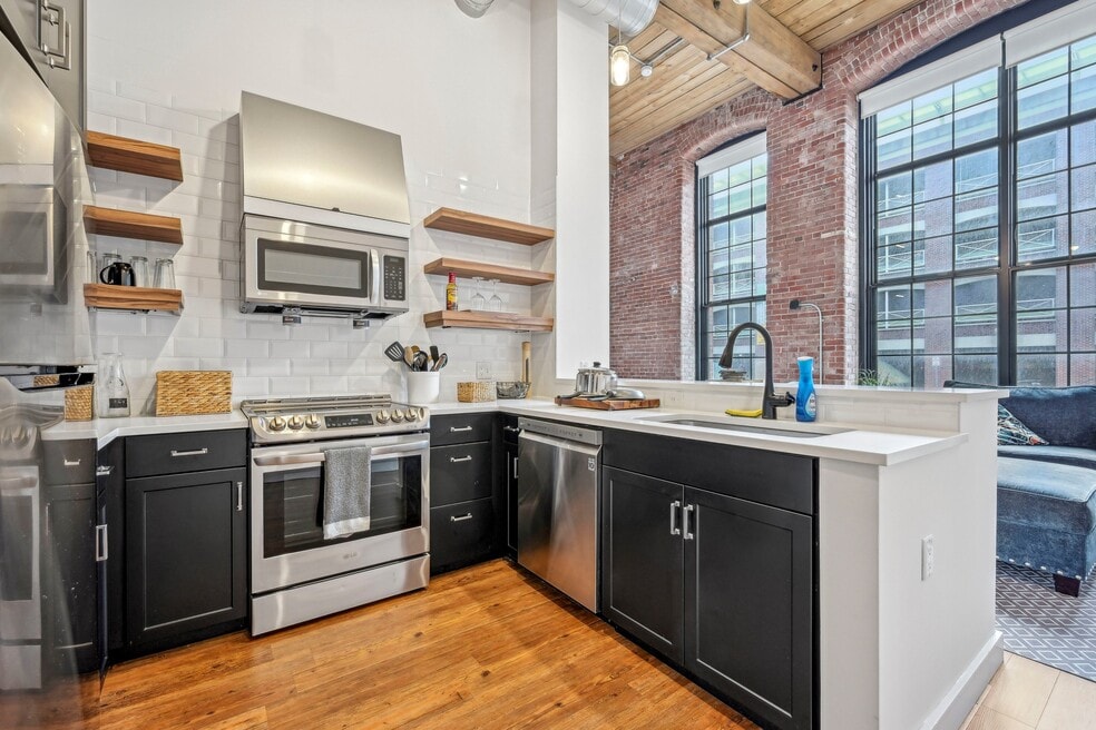 Riverwalk Apartments, Lawrence, MA 01843 - photo 1