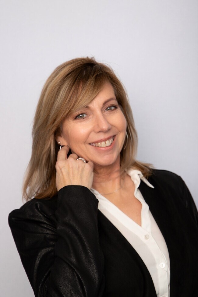 Maribeth Samenus