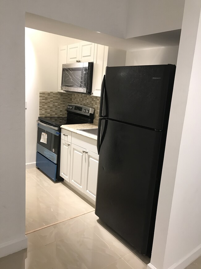 2740 NW 175th St, Miami Gardens, FL 33056