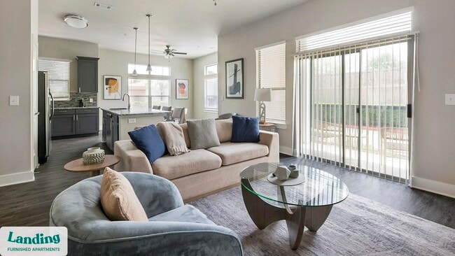 18101 Point Lookout Dr unit 156, Nassau Bay, TX 77058 - photo 2