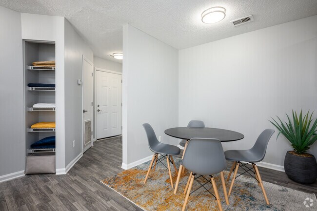 Sedgefield Square, Greensboro, NC 27407 - photo 3