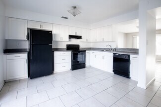 8731 N 50th St, Tampa, FL 33617