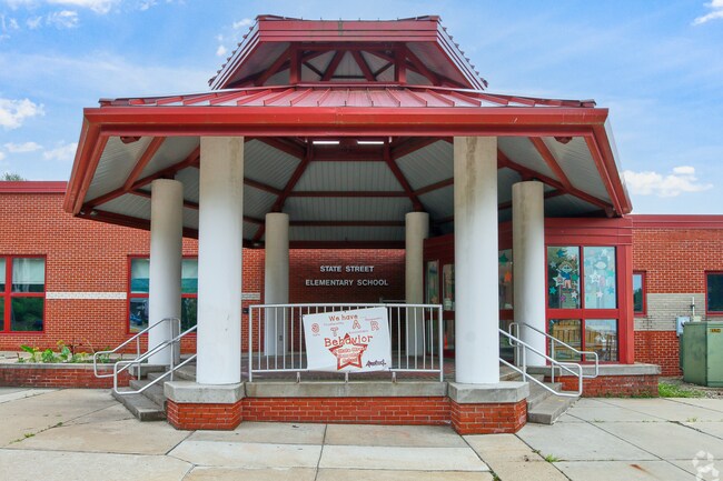 State Street Elementary School is a public PK-5 school serving Baden and Beaver County.