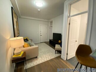 77 Park Dr Unit 22, Boston, MA 02215