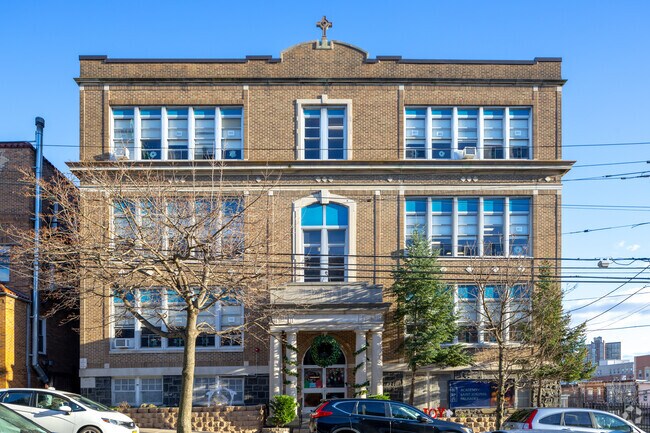 Academy of St. Joseph of the Palisades provides Catholic education for life-long learning.