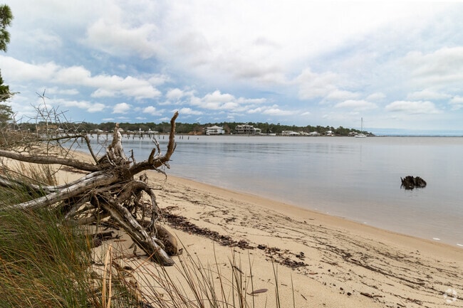 Freeport is set along the shores of LaGrange Bayou and the Choctawhatchee Bay.