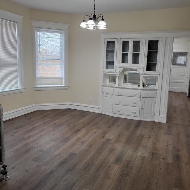 7734 S Carpenter St unit 3rd, Chicago, IL 60620 - photo 2