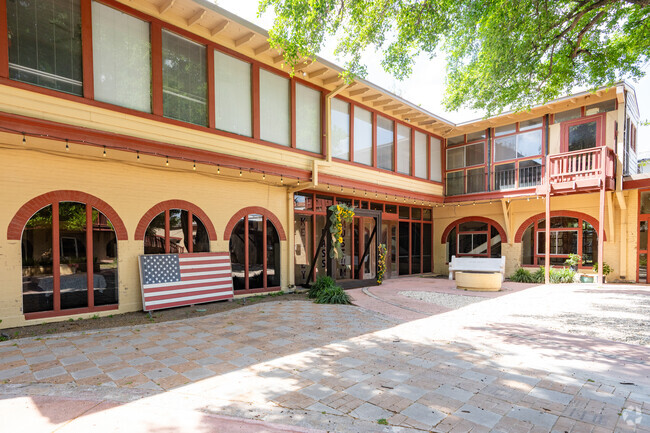 Insightful exhibits and historical information of the Rio Grande City can be found at the Kelsey Bass Museum.