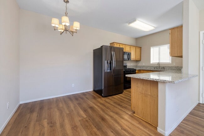 5655 E Sahara Ave, Las Vegas, NV 89142 - photo 4