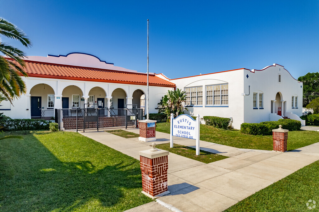 Eustis Elementary School, Eustis FL Rankings & Reviews - Homes.com