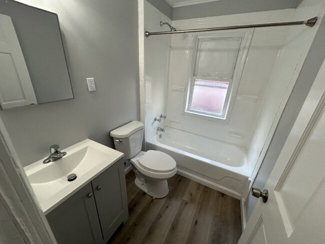 133 Temple Place unit 2 (2nd Floor), Syracuse, NY 13207 - photo 5